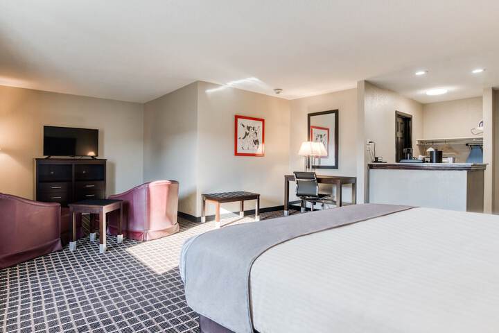 Room 14 of 36