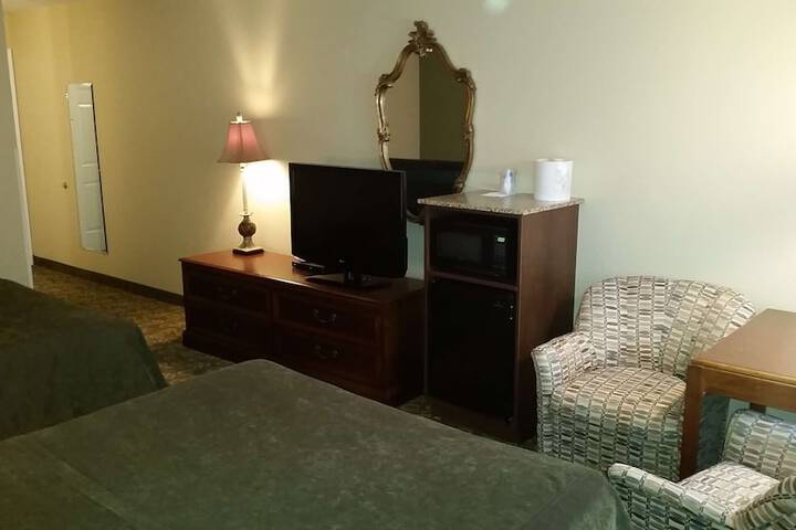 Room 35 of 48