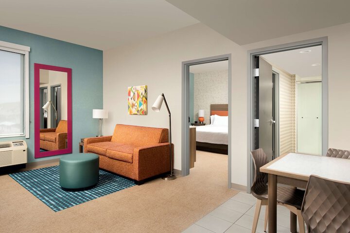 Room 12 of 24