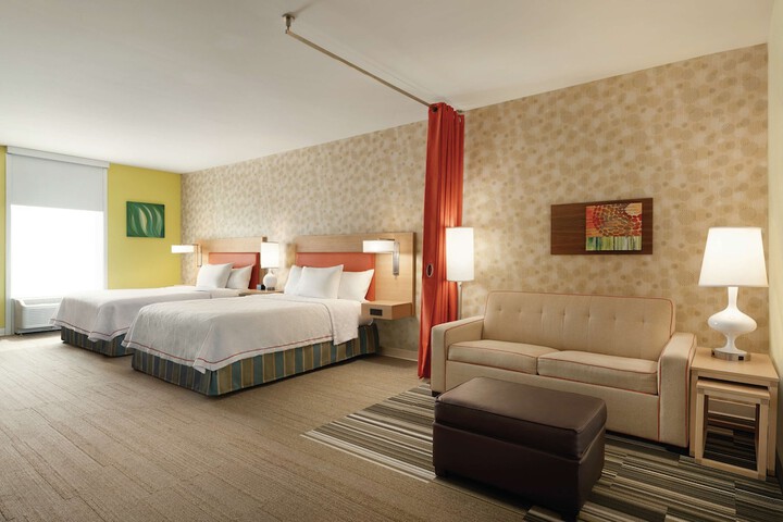 Room 21 of 38