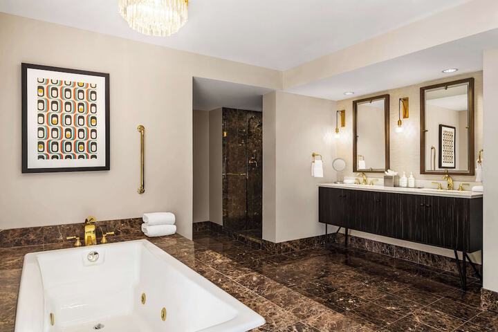 The American Hotel Atlanta Downtown Tapestry Collection by Hilton