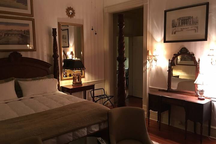 Room 20 of 37