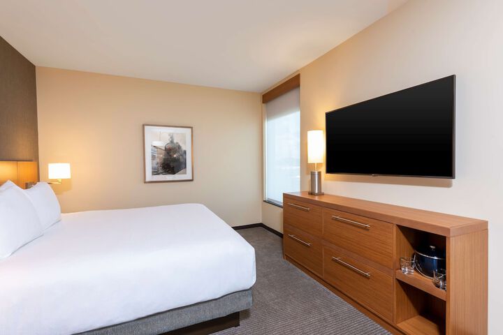 Room 33 of 45