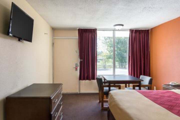 Econo Lodge Benton
