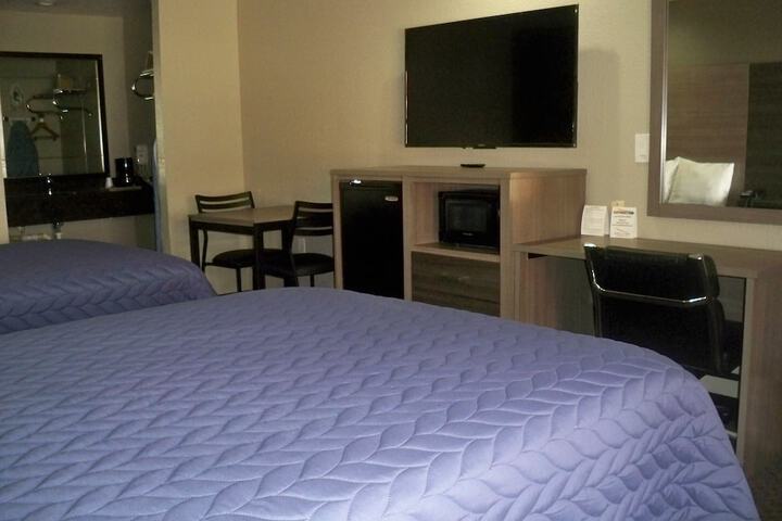 Room 53 of 65