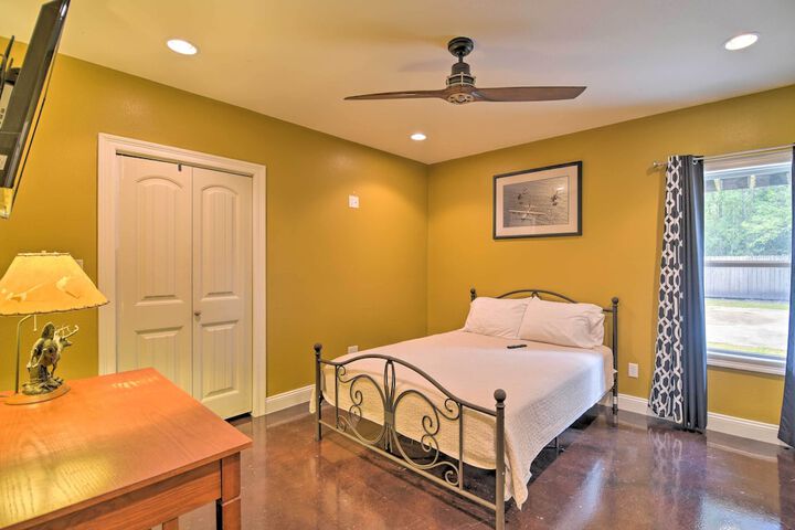 Waveland Family House 4-minute Drive to the Beach