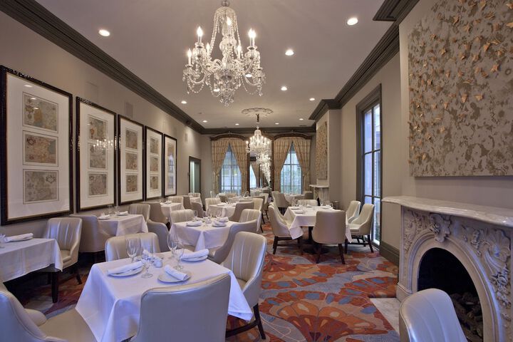 Dining 62 of 67