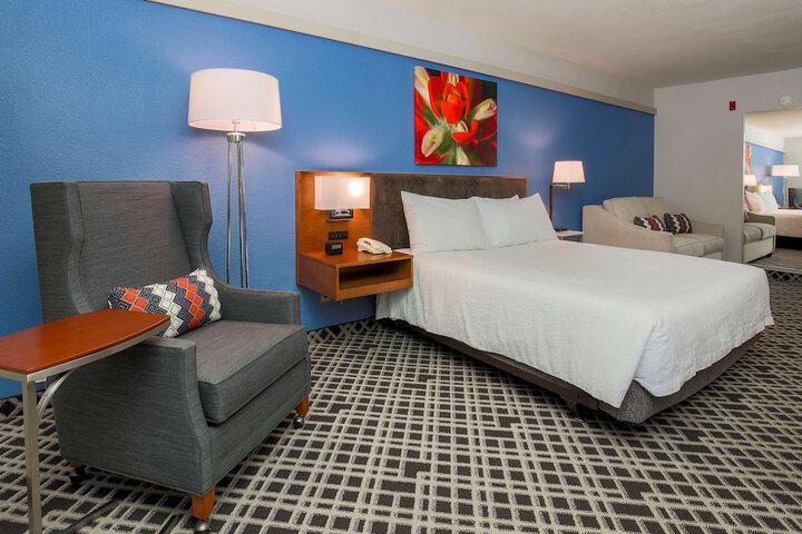 Room 33 of 53