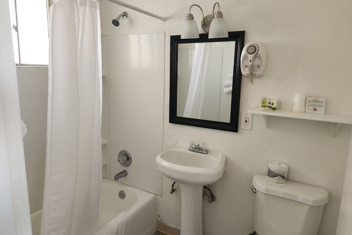 Room 51 of 62