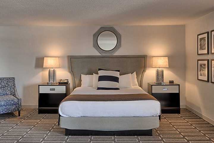 Room 34 of 74