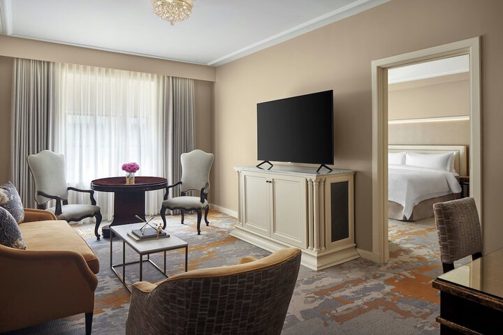 Room 44 of 114