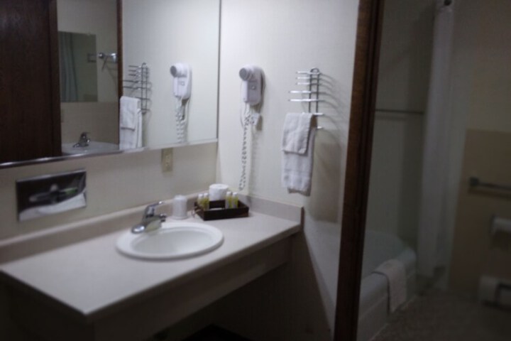 Room 12 of 22