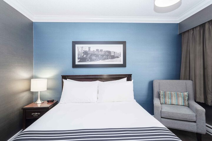 Room 47 of 62