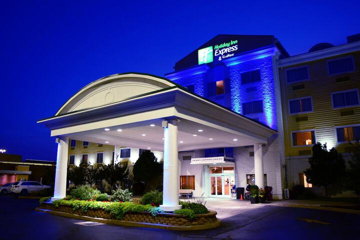 Hotel 4 of 49
