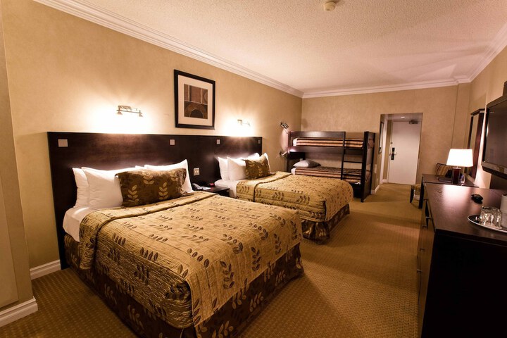 Room 25 of 57