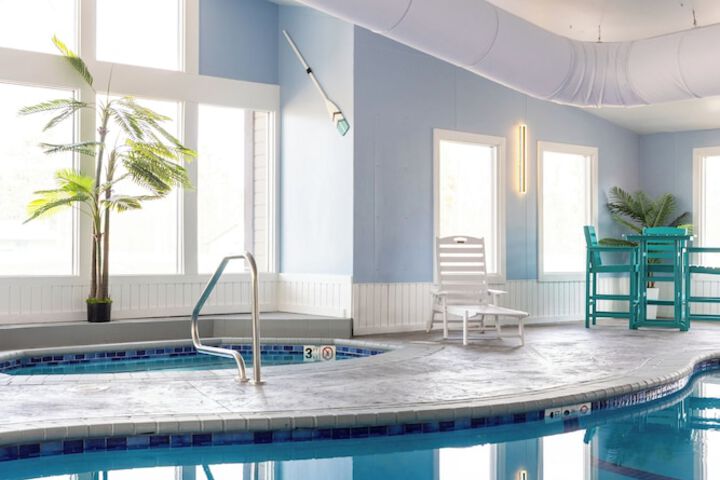 Nisswa Hotel and Suites