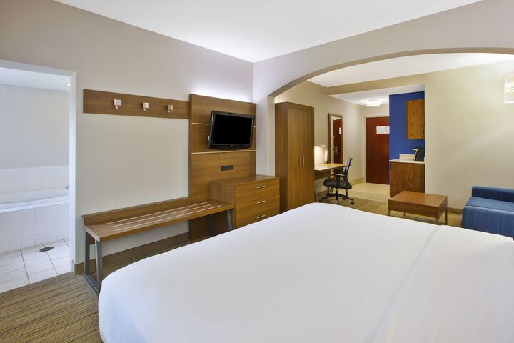 Room 14 of 42