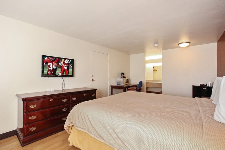 Room 15 of 23