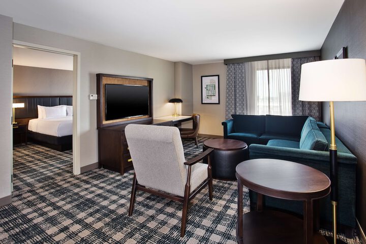 DoubleTree by Hilton Lansing