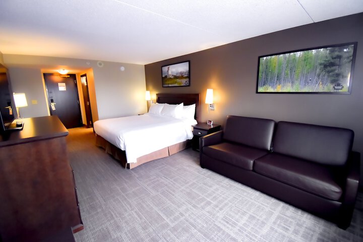 Room 19 of 38