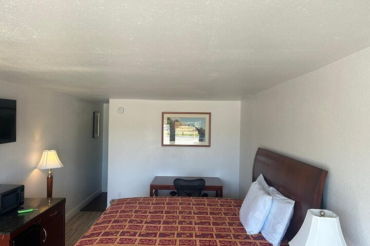 Room 31 of 65