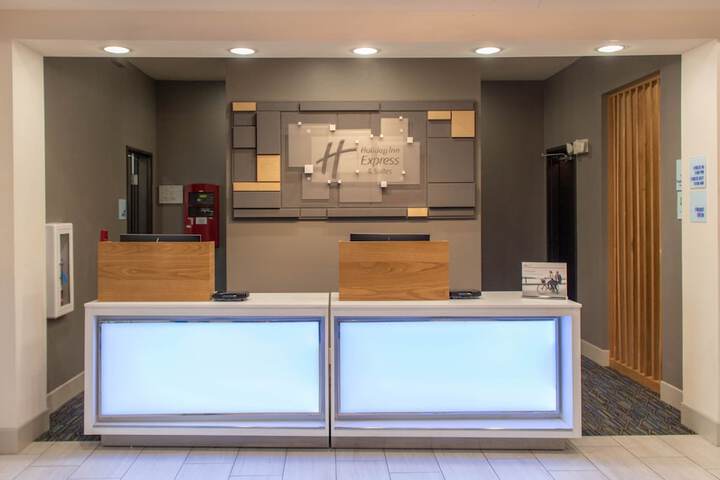 Holiday Inn Express & Suites Temple - Medical Center Area by IHG