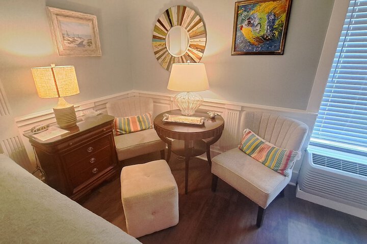 Saint Simons Inn by the Lighthouse