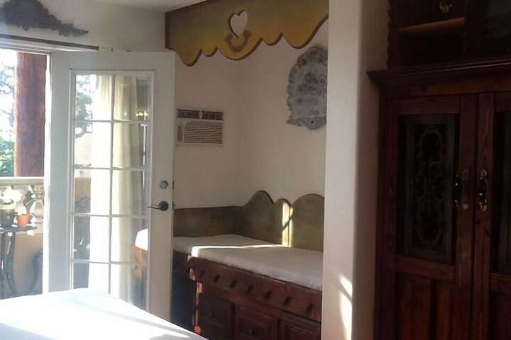 Secret Garden Inn
