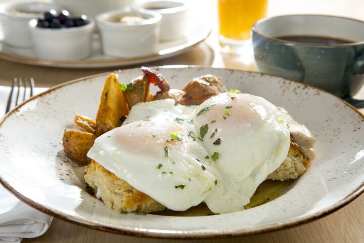 Breakfast/Coffee Service 121 of 195