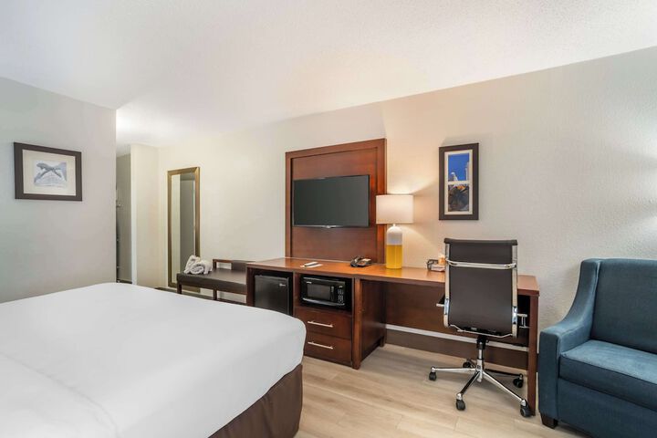 Comfort Inn Charlotte Airport Uptown