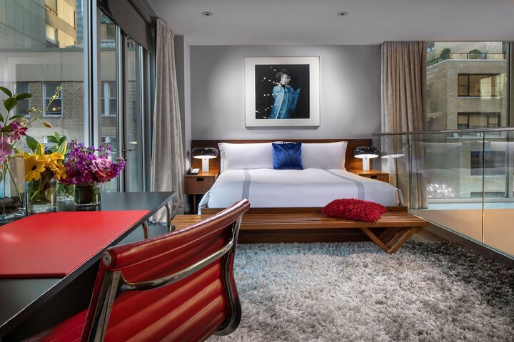 Room 25 of 43