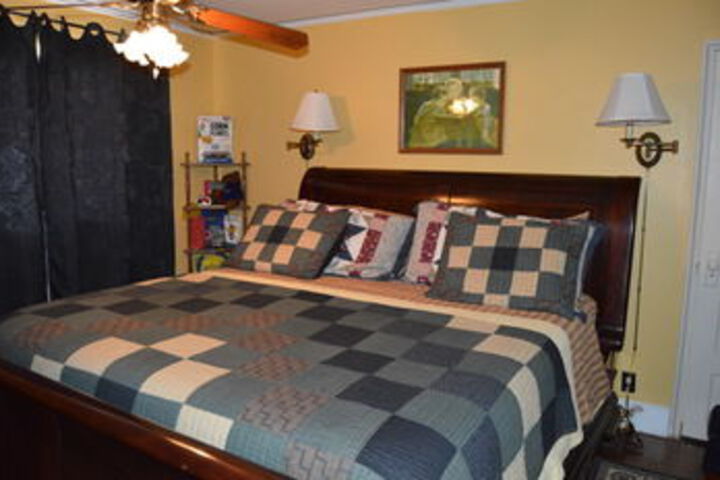 Maple Street Bed & Breakfast