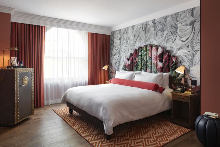 Room 26 of 75