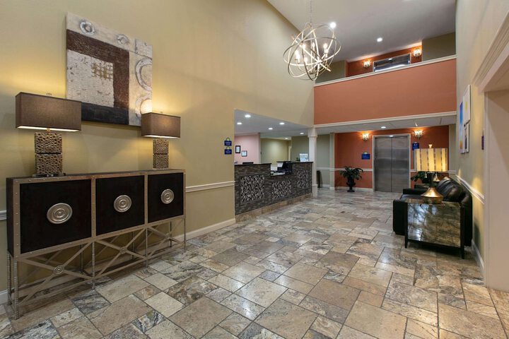 Hotel Interior 10 of 44