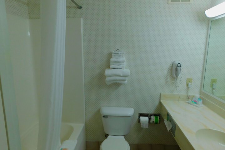 Room 18 of 44