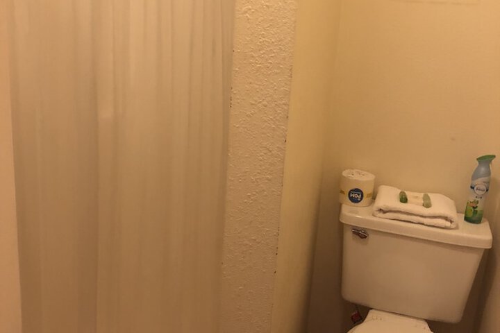 Room 18 of 82