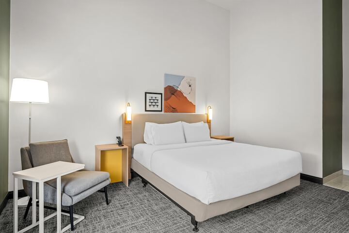 Spark by Hilton Garland Dallas East