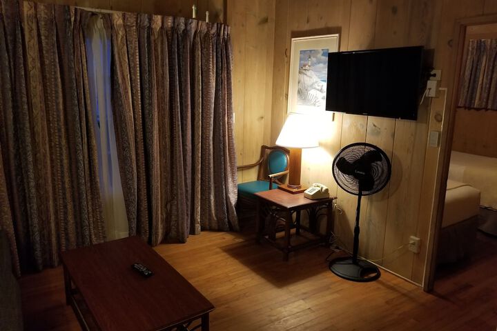 Room 114 of 229