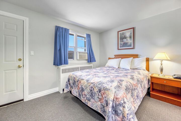 Room 52 of 72