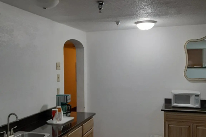 Arlington Inn & Suites