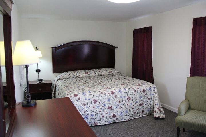 Room 9 of 20