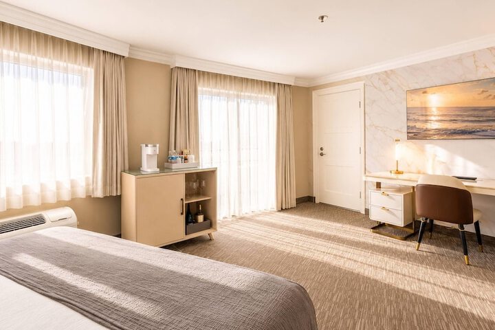 The Volare an Ascend Collection Hotel