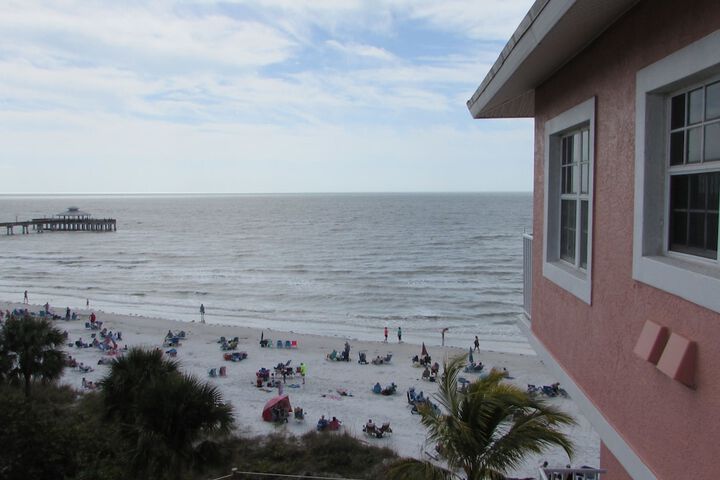 Edison Beach House