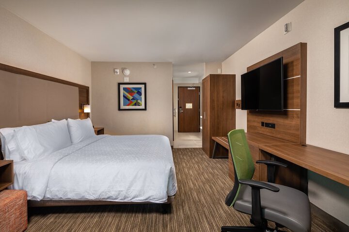 Room 26 of 50