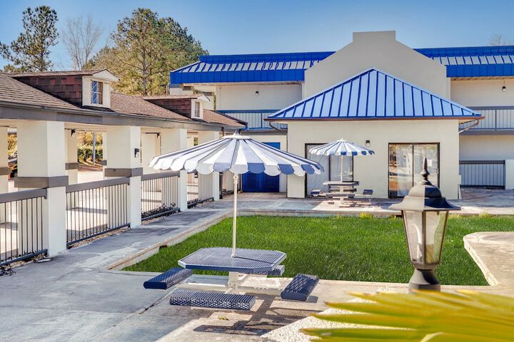 Rodeway Inn Greenwood