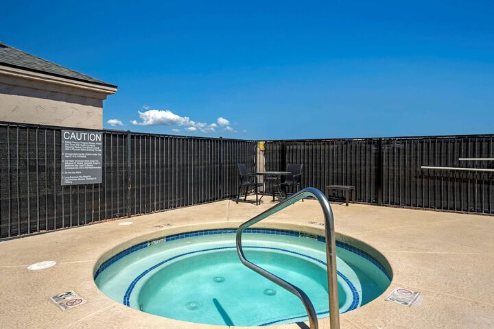 Pool 6 of 31