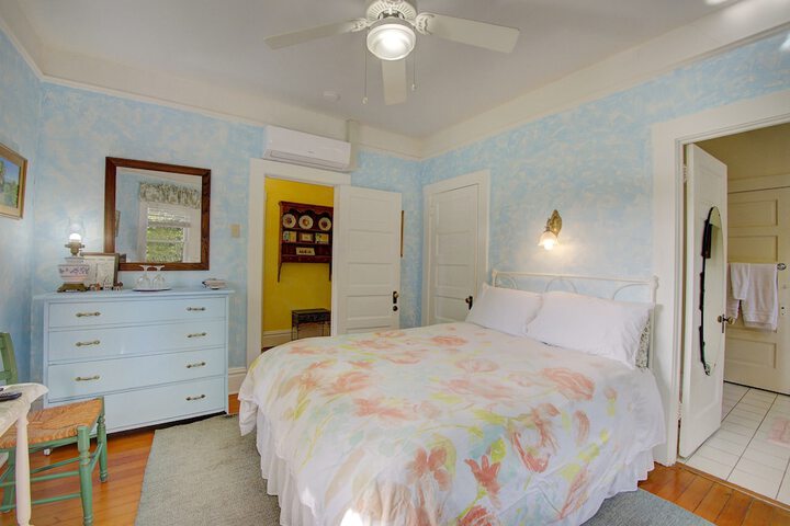 Room 55 of 156