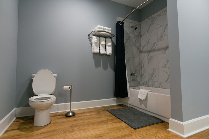 Room 11 of 20