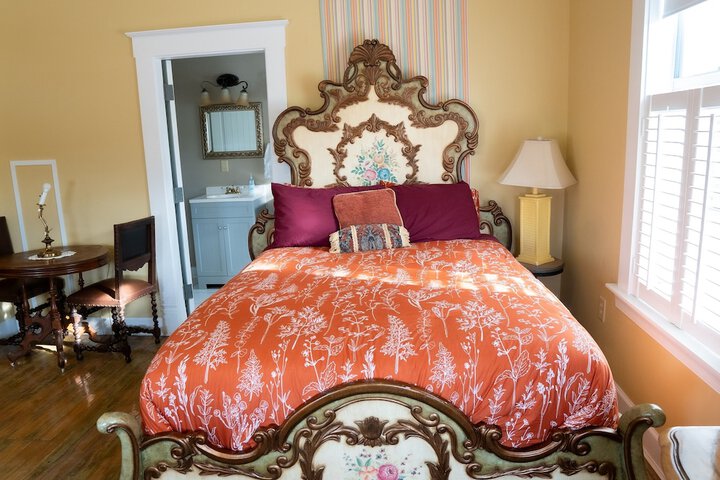 Room 224 of 271