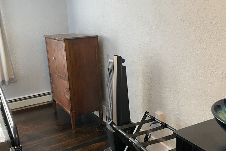 Room 47 of 104